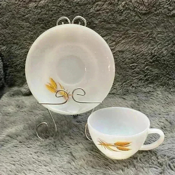 Fire King Golden Wheat Cup and Saucer and Lunch Plate - Picture 8 of 16